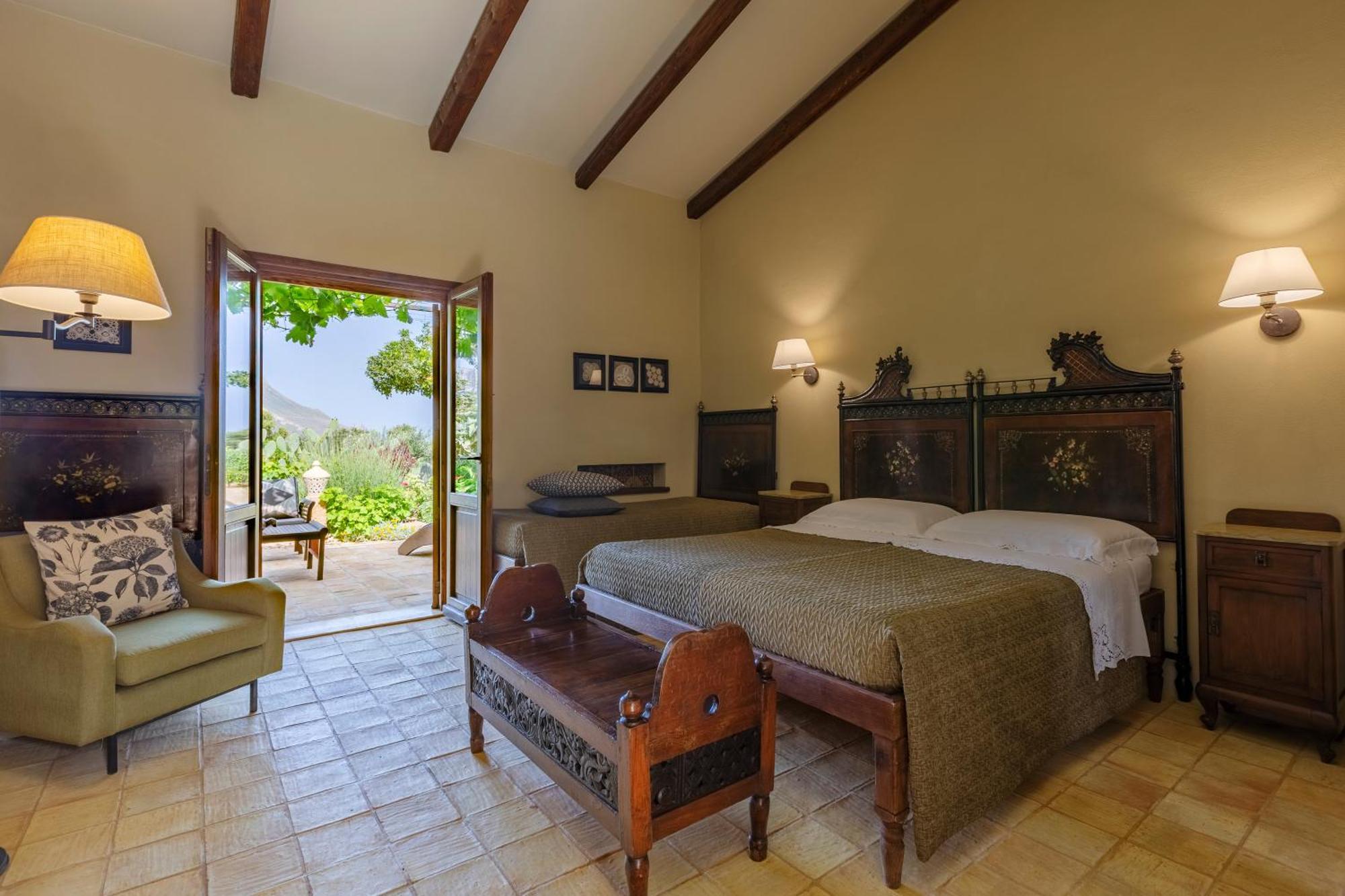 Baglio Giammaccaro Bed & Breakfast Castelluzzo Bagian luar foto