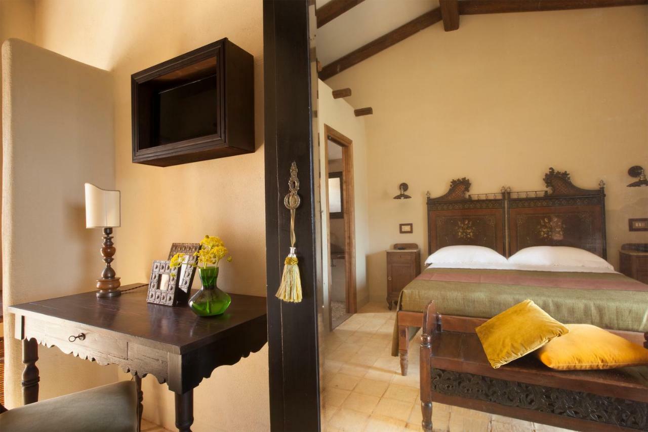 Baglio Giammaccaro Bed & Breakfast Castelluzzo Bagian luar foto